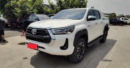 REVO PRE 2022 2.4 MID AT DOUBLE CAB WHITE  9092