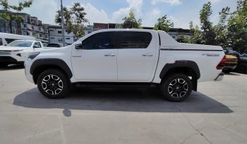 REVO PRE 2022 2.4 MID AT DOUBLE CAB WHITE  9092 full