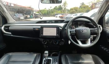 REVO PRE 2022 2.4 MID AT DOUBLE CAB WHITE  9092 full