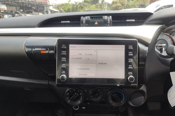 REVO PRE 2022 2.4 MID AT DOUBLE CAB WHITE  9092 full