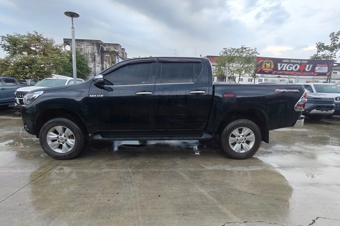 REVO PRE 2018 2.4G AT DOUBLE CAB BLACK  5505 full