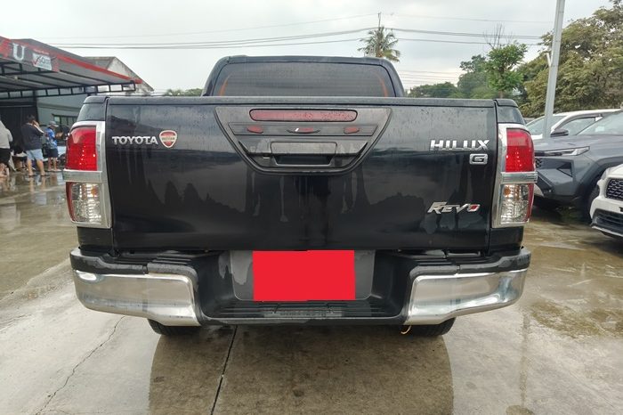 REVO PRE 2018 2.4G AT DOUBLE CAB BLACK  5505 full