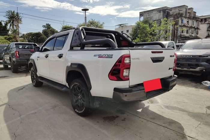 REVO PRE 2023 2.4 MID AT DOUBLE CAB WHITE 8248 full