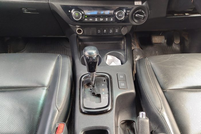 ROCCO 4WD 2020 2.8G AT DOUBLE CAB WHITE 8883 full