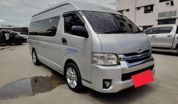 TOYOTA 2WD 2018 3.0 AT COMMUTER SILVER  4907 full