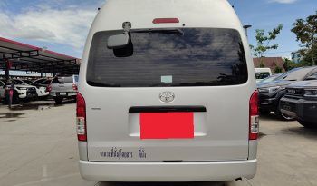 TOYOTA 2WD 2018 3.0 AT COMMUTER SILVER  4907 full