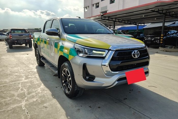 REVO 4WD 2022 2.8 HIGHT AT DOUBLE CAB SILVER  7892 full