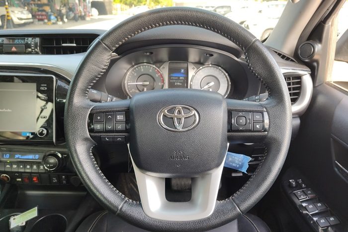 REVO 4WD 2022 2.8 HIGHT AT DOUBLE CAB SILVER  7892 full