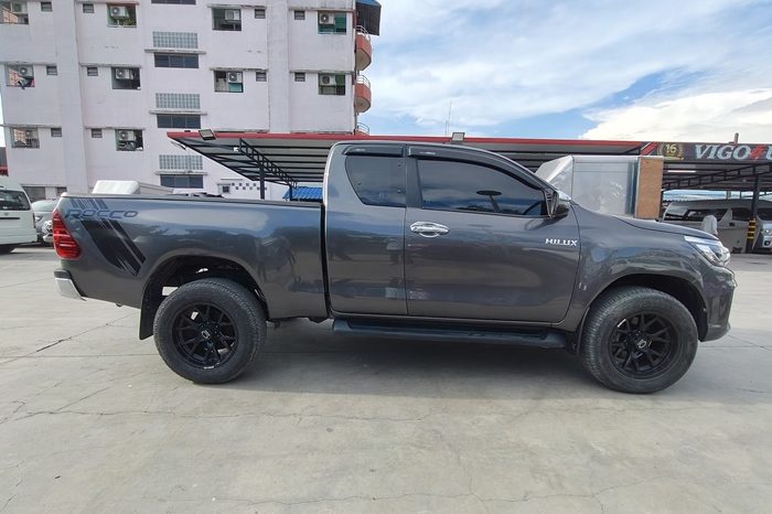 REVO PRE 2018 2.4E AT SMART CAB DARK GREY  1525 full