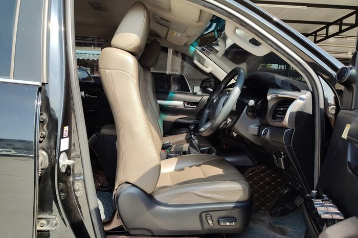 REVO 4WD 2015 2.8G MT DOUBLE CAB BLACK  1027 full