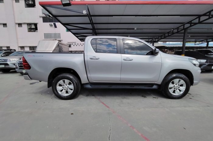 REVO PRE 2020 2.4E AT DOUBLE CAB SILVER  1947 full