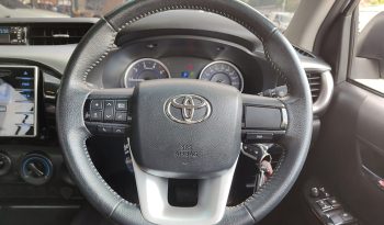 REVO PRE 2020 2.4E AT DOUBLE CAB SILVER  1947 full
