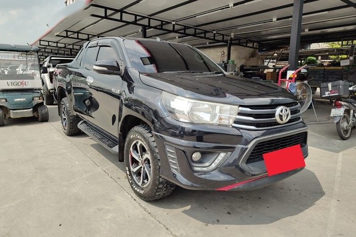 REVO PRE 2017 2.4E AT SMART CAB BLACK  2015 full