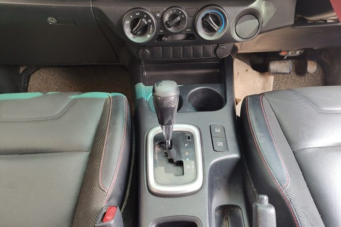 REVO PRE 2017 2.4E AT SMART CAB BLACK  2015 full