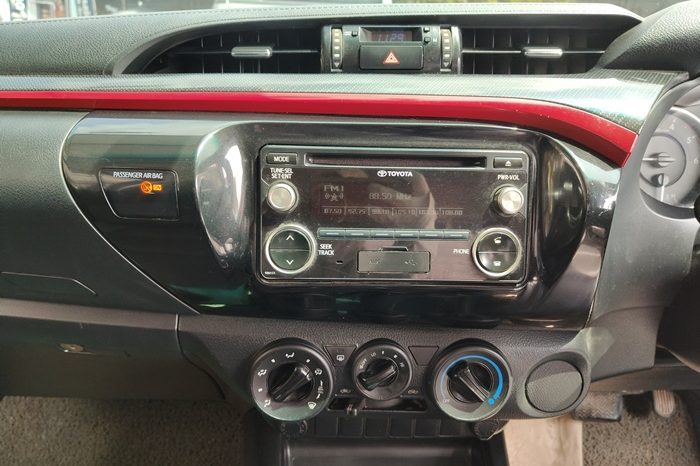 REVO PRE 2017 2.4E AT SMART CAB BLACK  2015 full