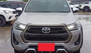 REVO PRE 2020 2.4E AT DOUBLE CAB SILVER  7696 full