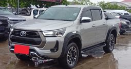 REVO PRE 2020 2.4E AT DOUBLE CAB SILVER  7696