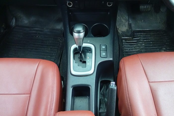 REVO PRE 2020 2.4E AT DOUBLE CAB SILVER  7696 full