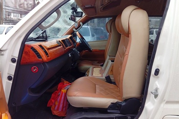 TOYOTA 2WD 2020 3.0 AT COMMUTER WHITE  1093 full