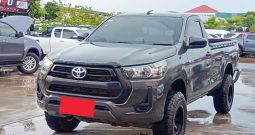 REVO 4WD 2024 2.8 ENTRY MT STANDARD DARK GREY  1201