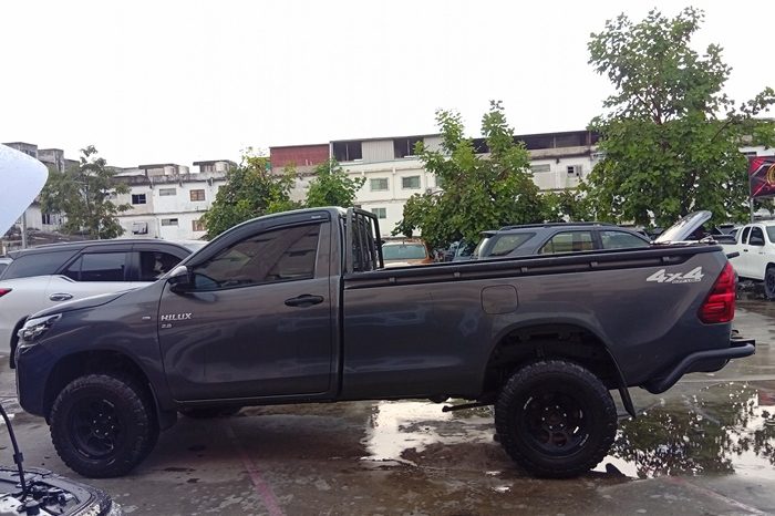 REVO 4WD 2024 2.8 ENTRY MT STANDARD DARK GREY  1201 full