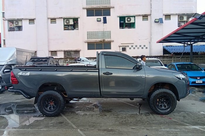 REVO 4WD 2024 2.8 ENTRY MT STANDARD DARK GREY  1201 full