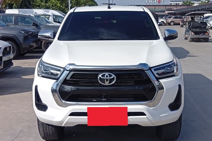 REVO PRE 2022 2.4 ENTRY AT DOUBLE CAB WHITE  9837 full