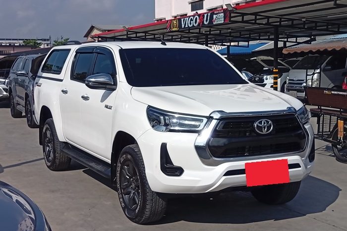 REVO PRE 2022 2.4 ENTRY AT DOUBLE CAB WHITE  9837 full