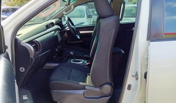 REVO PRE 2022 2.4 ENTRY AT DOUBLE CAB WHITE  9837 full