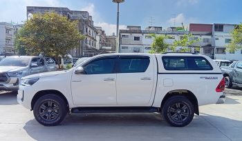 REVO PRE 2022 2.4 ENTRY AT DOUBLE CAB WHITE  9837 full