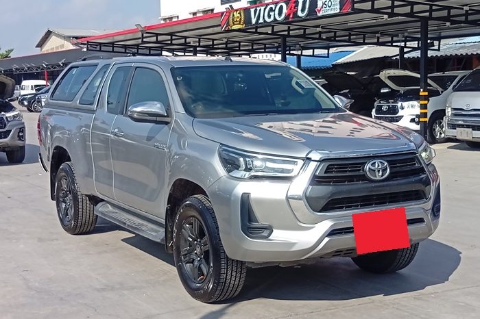 REVO PRE 2022 2.4 ENTRY AT SMART CAB SILVER  362 full