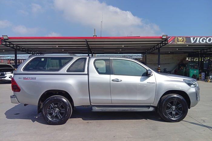 REVO PRE 2022 2.4 ENTRY AT SMART CAB SILVER  362 full