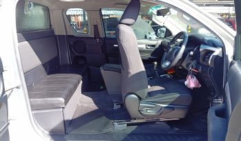 REVO 4WD 2019 2.4E MT SMART CAB SILVER  2453 full
