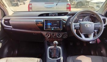 REVO 4WD 2019 2.4E MT SMART CAB SILVER  2453 full