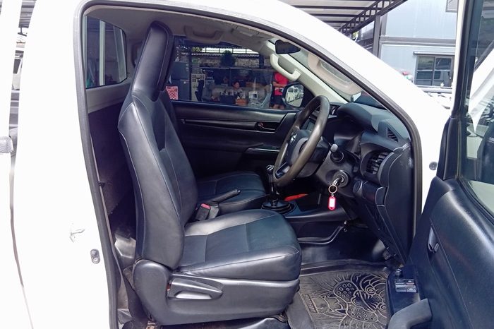 REVO 4WD 2023 2.8J MT SINGLE CAB WHITE  1565 full