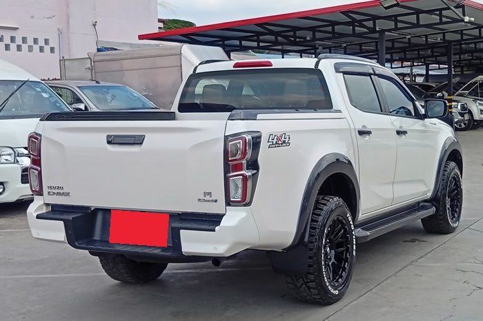 ISUZU 4WD 2020 3.0 AT DOUBLE CAB WHITE  8321 full