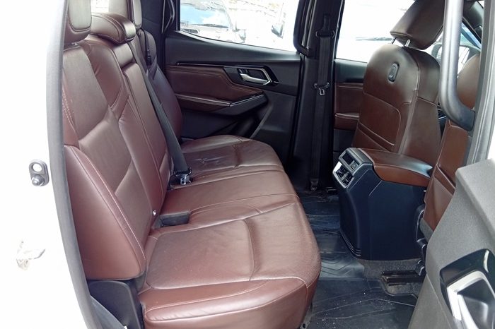 ISUZU 4WD 2020 3.0 AT DOUBLE CAB WHITE  8321 full