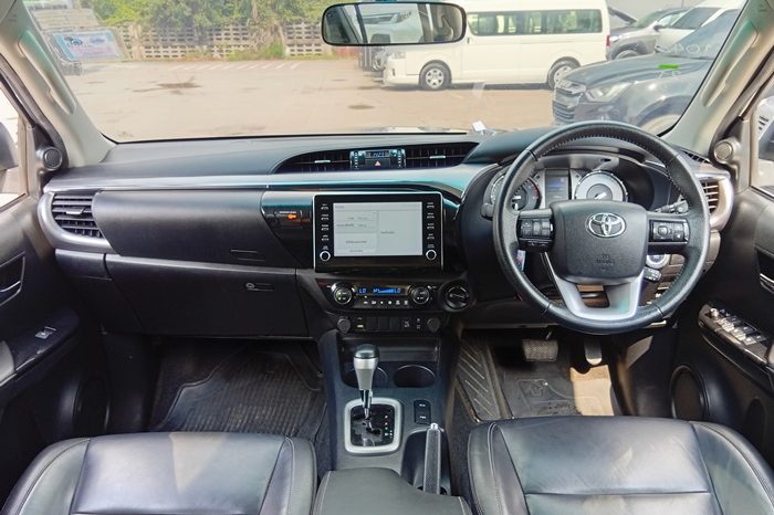 REVO 4WD 2022 2.8 HIGHT AT DOUBLE CAB SILVER  3501 full