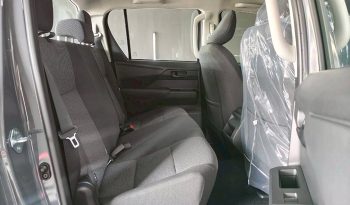 TRAVO SMART PRE 2026 2.8 AT DOUBLE CAB GREY  02295 full