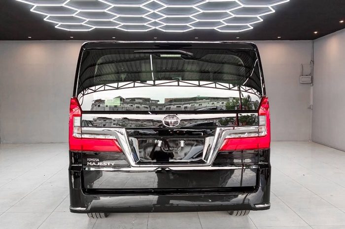 TOYOTA 2026 2WD 2.8 AT MAJESTY HIACE BLACK  11259 full