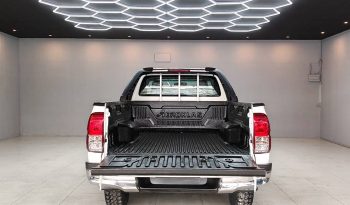 REVO 2WD 2019 2.4J MT STANDARD WHITE  1231 full