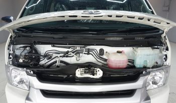 TOYOTA 2WD 2019 2.7 MT COMMUTER WHITE  1830 full