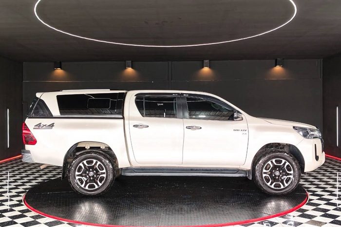REVO 4WD 2021 2.8 HIGHT AT DOUBLE CAB WHITE  1784 full