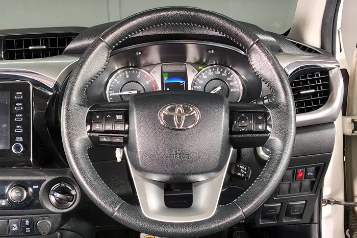 REVO 4WD 2021 2.8 HIGHT AT DOUBLE CAB WHITE  1784 full