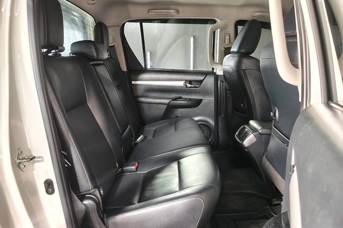 REVO 4WD 2021 2.8 HIGHT AT DOUBLE CAB WHITE  1784 full