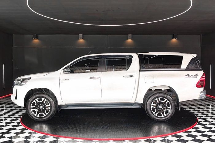REVO 4WD 2021 2.8 HIGHT AT DOUBLE CAB WHITE  1785 full