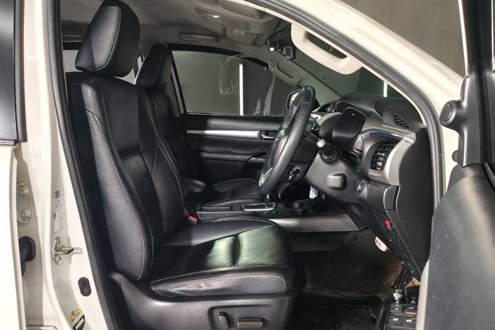 REVO 4WD 2021 2.8 HIGHT AT DOUBLE CAB WHITE  1785 full