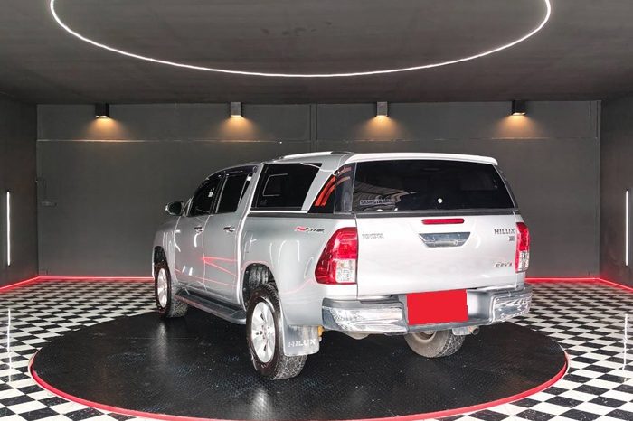 REVO PRE 2017 2.4E AT DOUBLE CAB SILVER  1793 full
