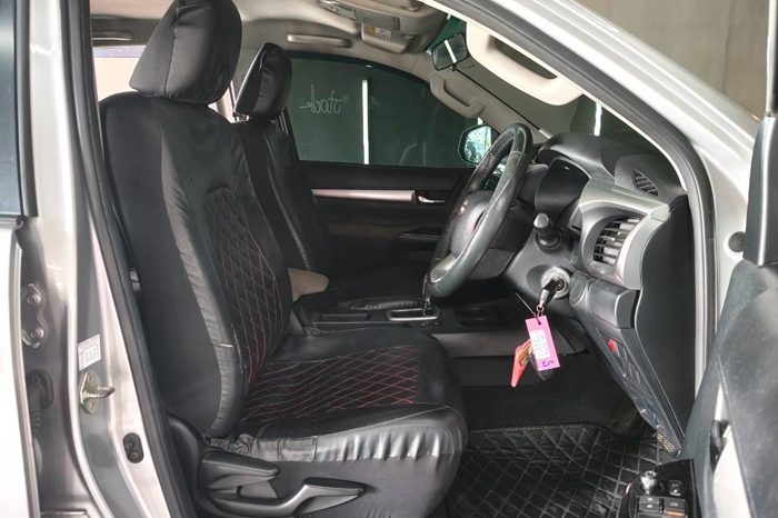 REVO PRE 2017 2.4E AT DOUBLE CAB SILVER  1793 full
