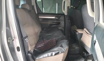 REVO PRE 2017 2.4E AT DOUBLE CAB SILVER  1793 full